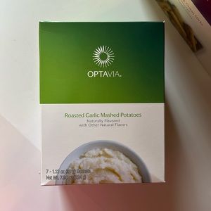 Optavia roasted garlic mashed potatoes.